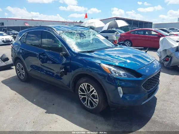 1FMCU9H9XLUA92655 2020 FORD ESCAPE - Image 1