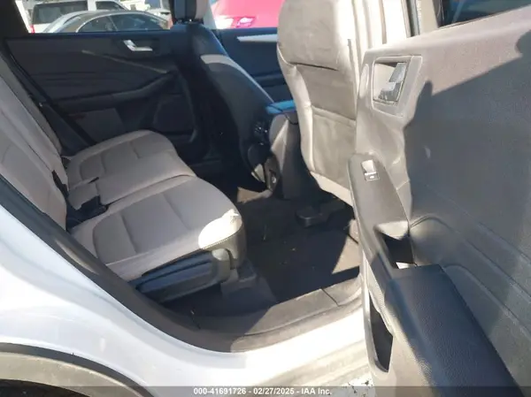 1FMCU9H9XNUA13536 2022 FORD ESCAPE - Image 8
