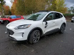 1FMCU9H9XNUB84111 2022 FORD ESCAPE