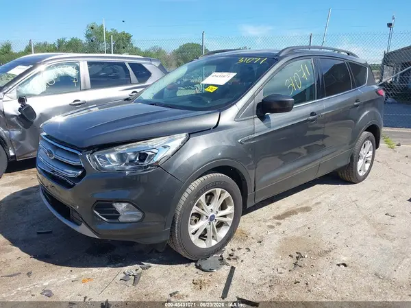 1FMCU9HD0JUA87627 2018 FORD ESCAPE - Image 2
