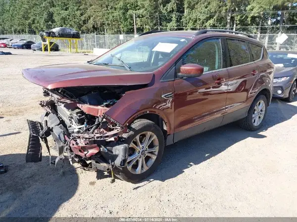 1FMCU9HD0JUB61239 2018 FORD ESCAPE - Image 2