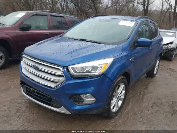1FMCU9HD0JUB87503 2018 FORD ESCAPE - Image 2