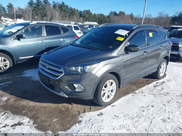 1FMCU9HD0JUC72499 2018 FORD ESCAPE - Image 2
