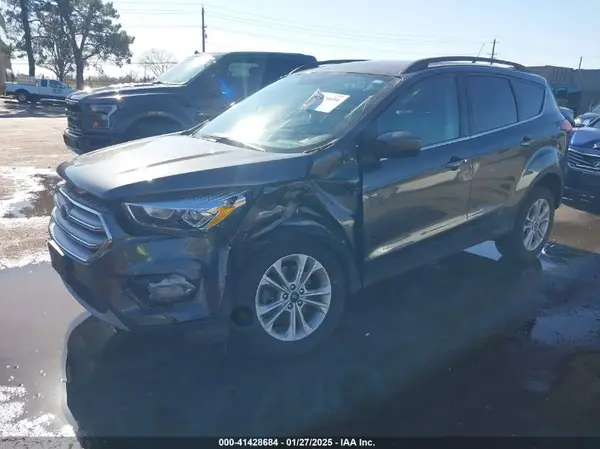 1FMCU9HD0KUC30223 2019 FORD ESCAPE - Image 2