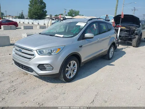 1FMCU9HD1JUA18106 2018 FORD ESCAPE - Image 2