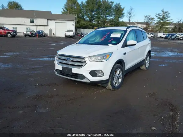 1FMCU9HD1JUA26822 2018 FORD ESCAPE - Image 2