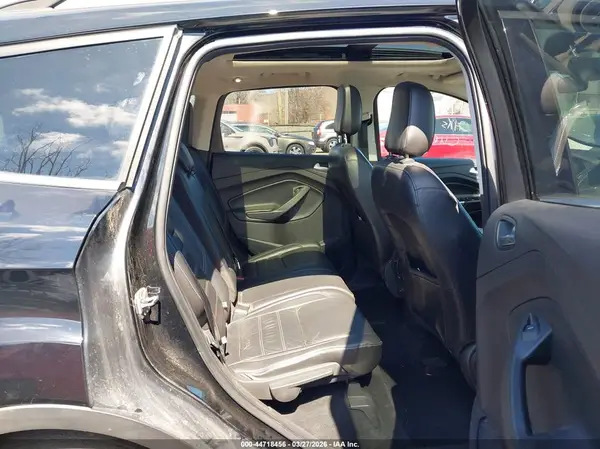 1FMCU9HD1JUA38274 2018 FORD ESCAPE - Image 8