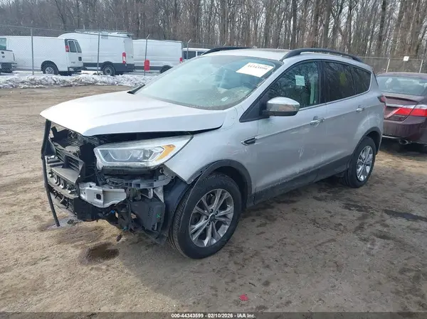 1FMCU9HD1JUA69606 2018 FORD ESCAPE - Image 2