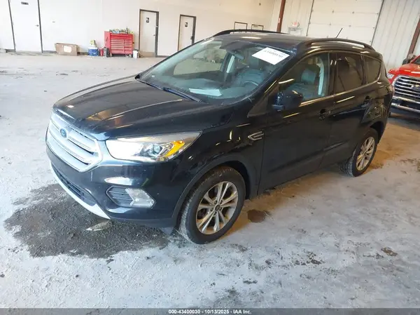 1FMCU9HD1JUB10848 2018 FORD ESCAPE - Image 2