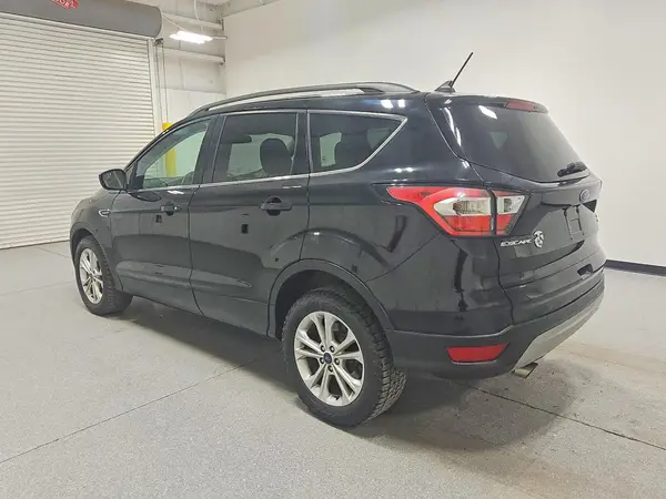 1FMCU9HD1JUB28394 2018 FORD ESCAPE - Image 2