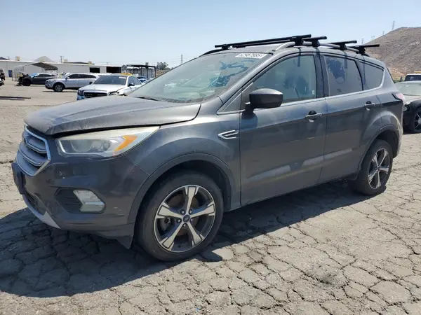 1FMCU9HD1JUB55028 2018 FORD ESCAPE - Image 1