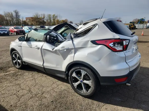 1FMCU9HD1JUC66033 2018 FORD ESCAPE - Image 2