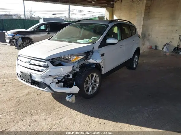 1FMCU9HD1JUC66453 2018 FORD ESCAPE - Image 2
