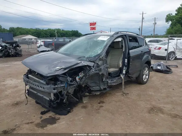 1FMCU9HD1JUC75167 2018 FORD ESCAPE - Image 2