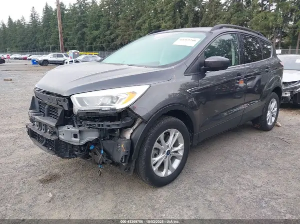 1FMCU9HD1JUC76836 2018 FORD ESCAPE - Image 2