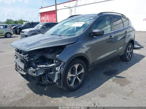 1FMCU9HD1JUC86864 2018 FORD ESCAPE - Image 2