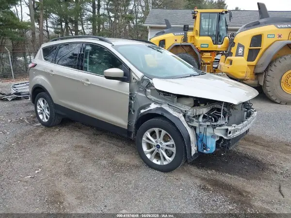 1FMCU9HD1JUD02142 2018 FORD ESCAPE - Image 1