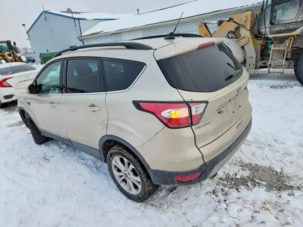 1FMCU9HD1JUD30412 2018 FORD ESCAPE - Image 2