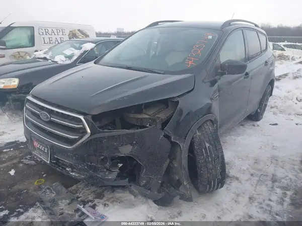 1FMCU9HD1JUD42219 2018 FORD ESCAPE - Image 2