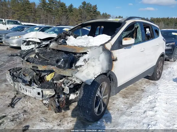 1FMCU9HD1JUD50692 2018 FORD ESCAPE - Image 2