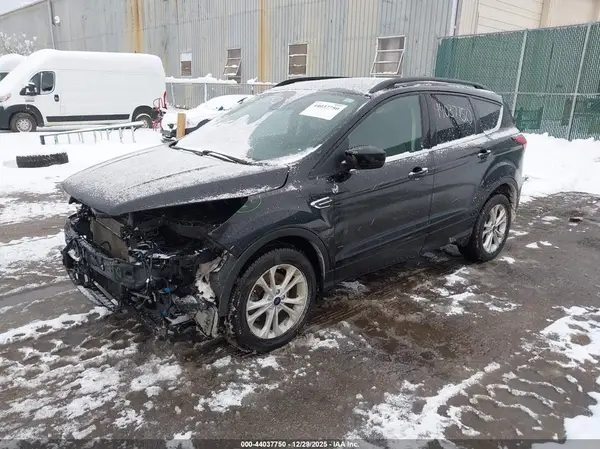 1FMCU9HD1KUB97555 2019 FORD ESCAPE - Image 2