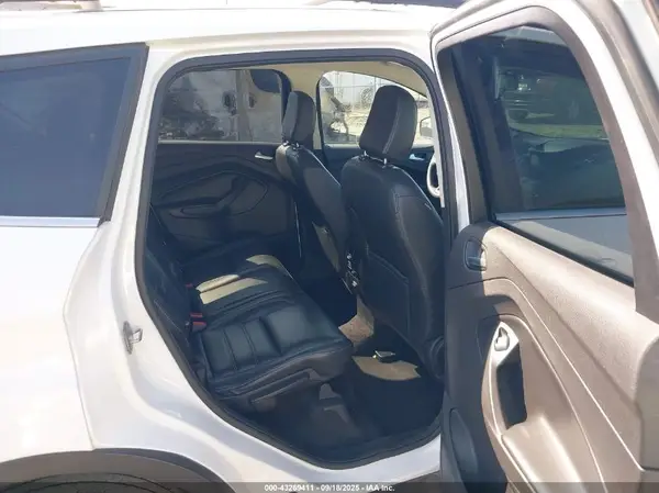 1FMCU9HD1KUC05623 2019 FORD ESCAPE - Image 8
