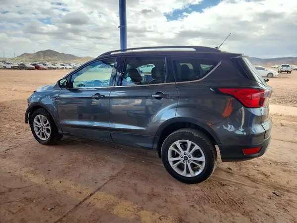 1FMCU9HD1KUC14340 2019 FORD ESCAPE - Image 2