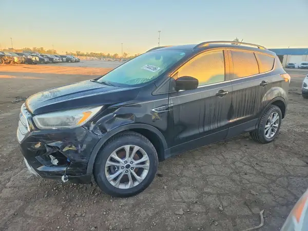 1FMCU9HD2JUA82283 2018 FORD ESCAPE - Image 1