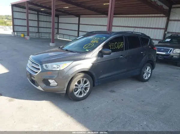 1FMCU9HD2JUA93378 2018 FORD ESCAPE - Image 2