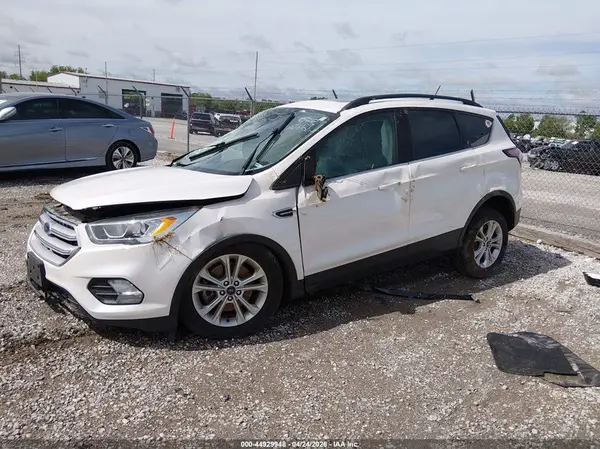 1FMCU9HD2JUB12575 2018 FORD ESCAPE - Image 2