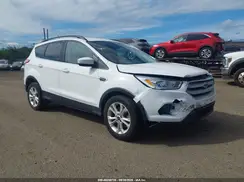 1FMCU9HD2JUB26864 2018 FORD ESCAPE