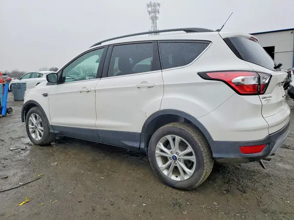 1FMCU9HD2JUB66426 2018 FORD ESCAPE - Image 2