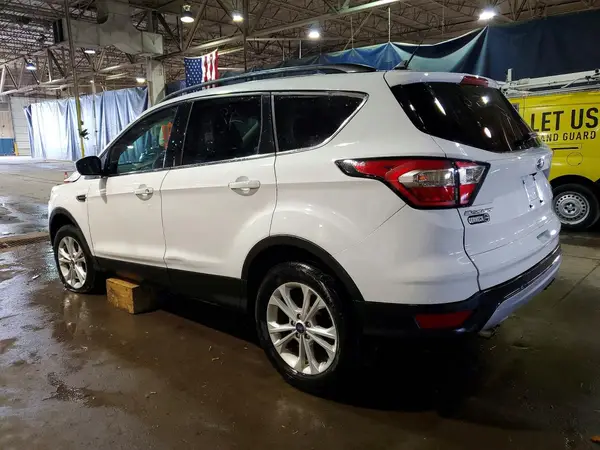 1FMCU9HD2JUB87633 2018 FORD ESCAPE - Image 2