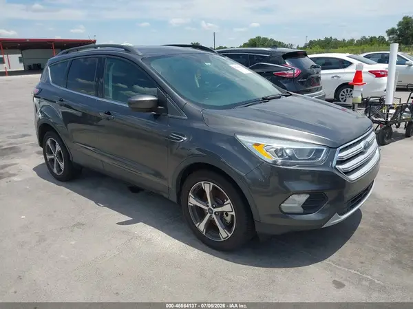 1FMCU9HD2JUC07542 2018 FORD ESCAPE - Image 1