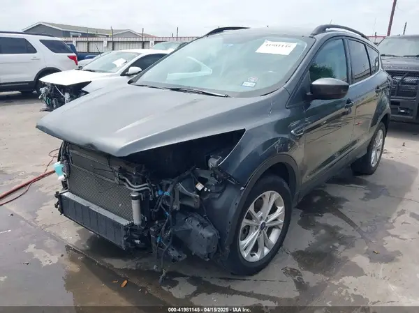 1FMCU9HD2JUC07749 2018 FORD ESCAPE - Image 2
