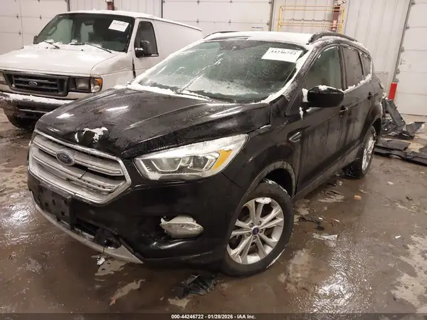 1FMCU9HD2JUC22090 2018 FORD ESCAPE - Image 2