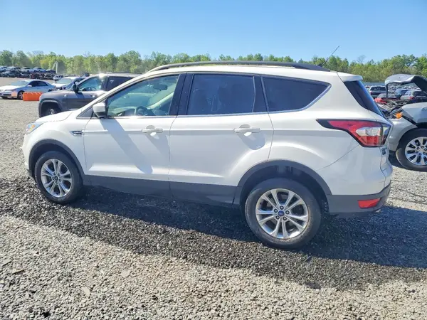 1FMCU9HD2JUC72715 2018 FORD ESCAPE - Image 2