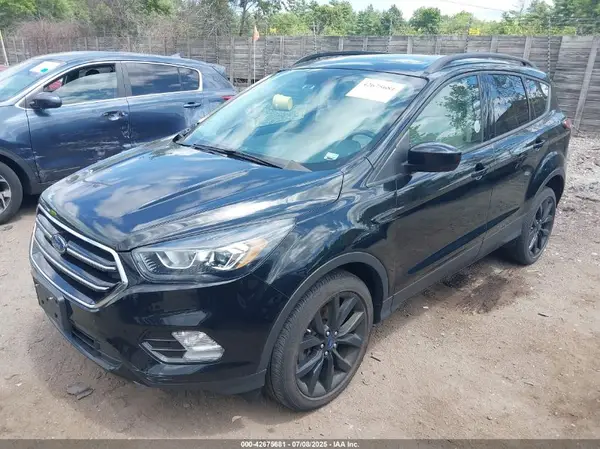 1FMCU9HD2JUC83634 2018 FORD ESCAPE - Image 2