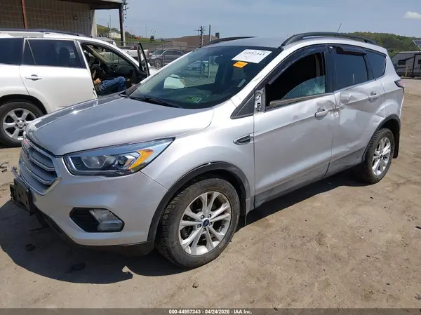 1FMCU9HD2JUD27700 2018 FORD ESCAPE - Image 2
