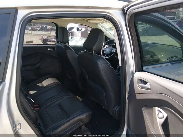 1FMCU9HD2JUD27700 2018 FORD ESCAPE - Image 8