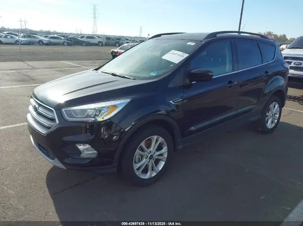 1FMCU9HD2JUD38048 2018 FORD ESCAPE - Image 2