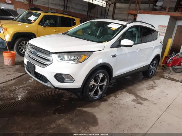 1FMCU9HD2JUD48904 2018 FORD ESCAPE - Image 2