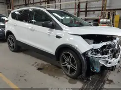 1FMCU9HD2KUA40732 2019 FORD ESCAPE