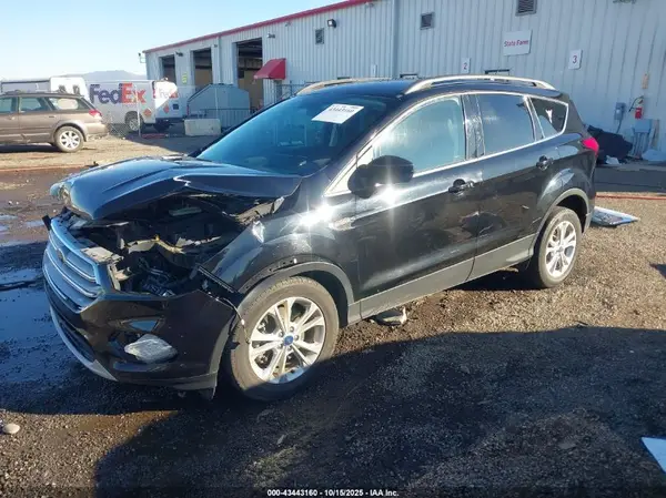 1FMCU9HD2KUA77795 2019 FORD ESCAPE - Image 2