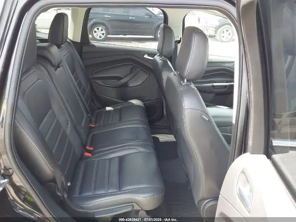 1FMCU9HD2KUB18586 2019 FORD ESCAPE - Image 8