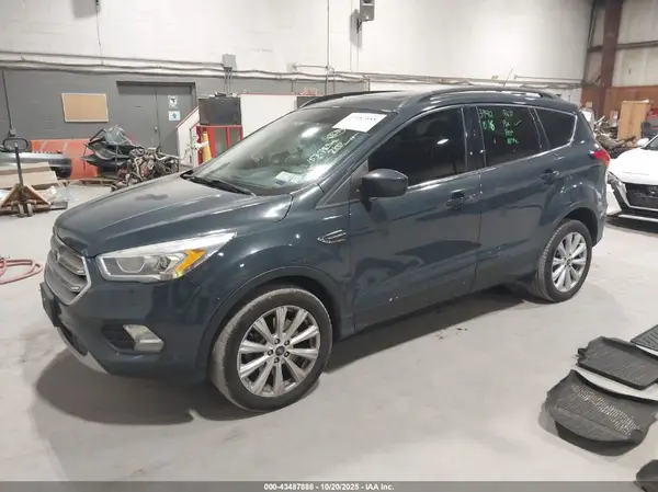 1FMCU9HD2KUB73796 2019 FORD ESCAPE - Image 2