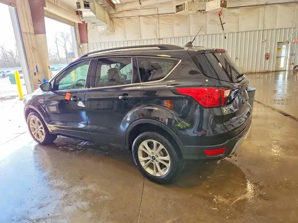 1FMCU9HD2KUB88606 2019 FORD ESCAPE - Image 2