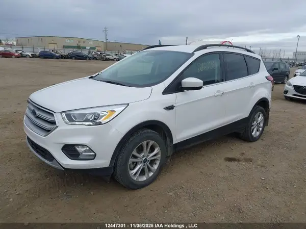 1FMCU9HD2KUC16078 2019 FORD ESCAPE - Image 2
