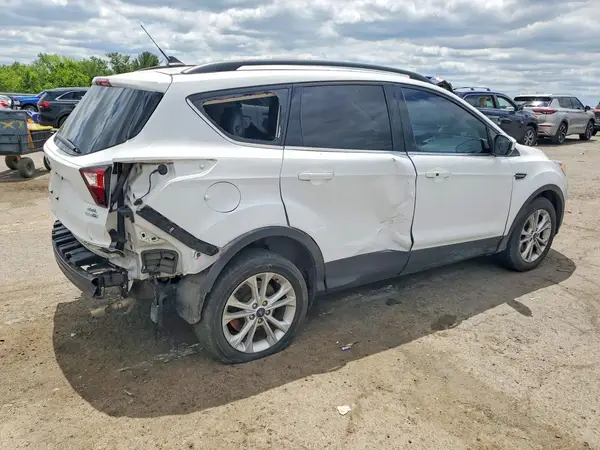 1FMCU9HD2KUC18428 2019 FORD ESCAPE - Image 2