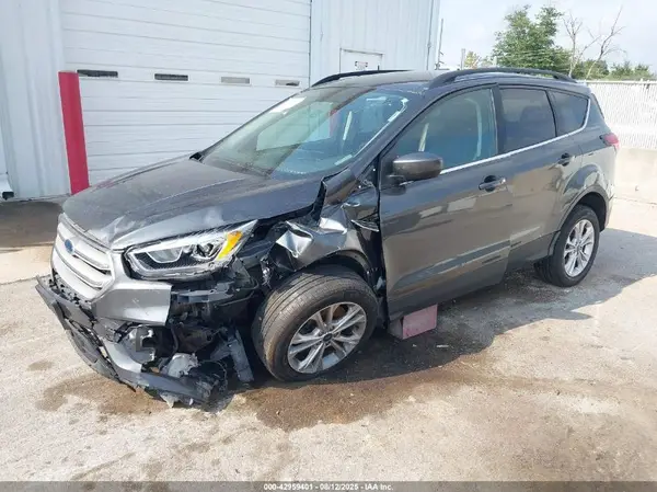 1FMCU9HD2KUC48352 2019 FORD ESCAPE - Image 2